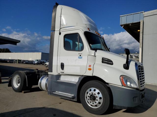  Salvage Freightliner Cascadia