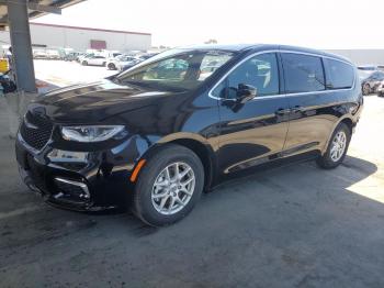  Salvage Chrysler Pacifica