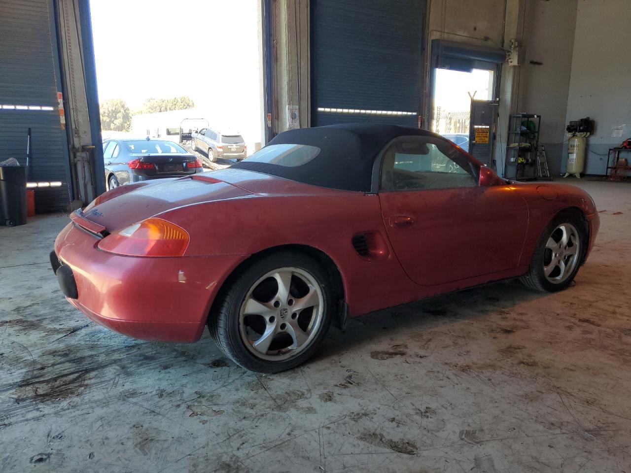 Porsche Boxster Image 2