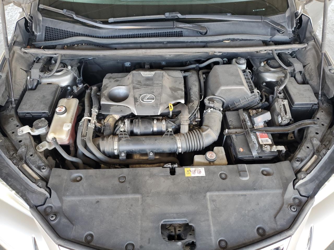 Lexus NX 300 Base Image 8