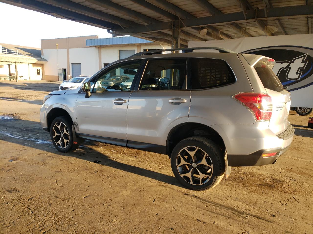 Subaru Forester 2.0xt Touring Image 2