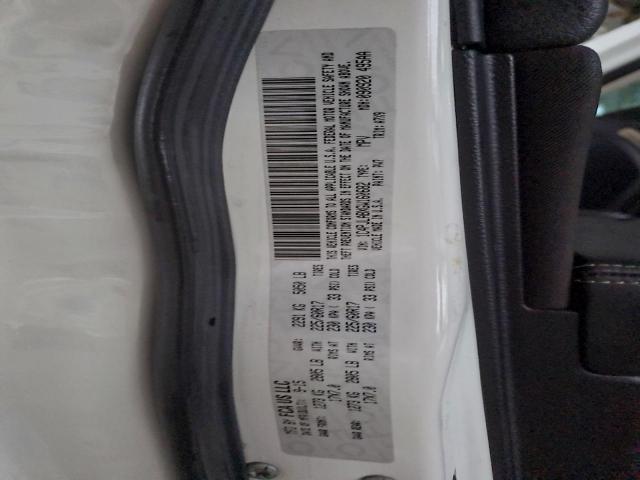 Jeep Grand Cherokee Sport Image 12