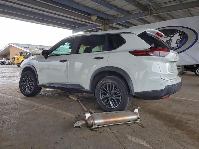 Nissan Rogue S Image 2