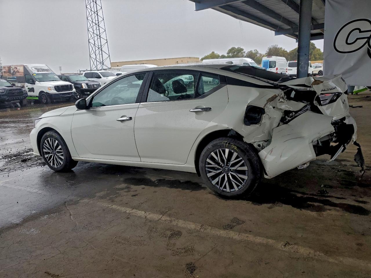 Nissan Altima Sv Image 2