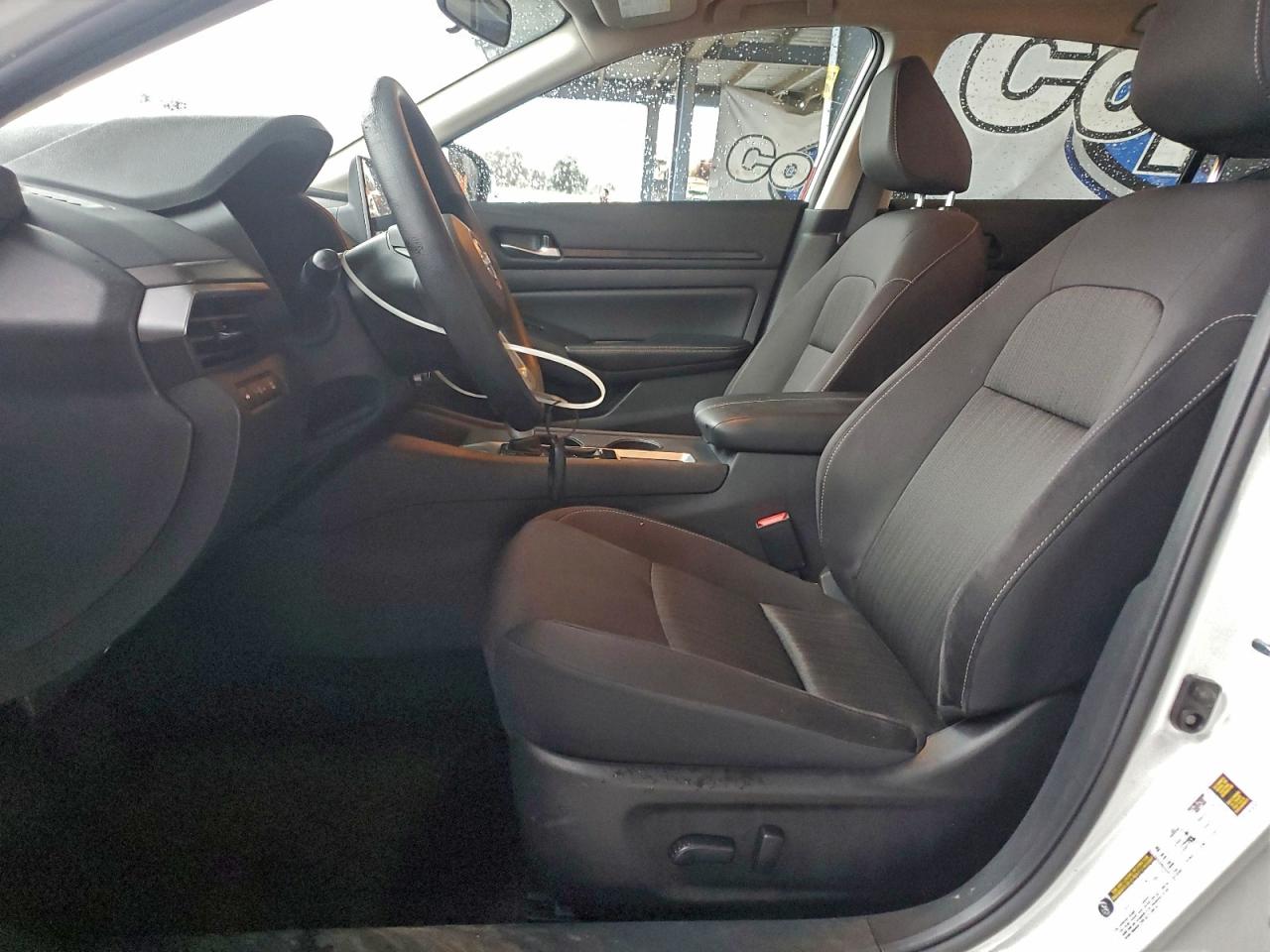 Nissan Altima Sv Image 9