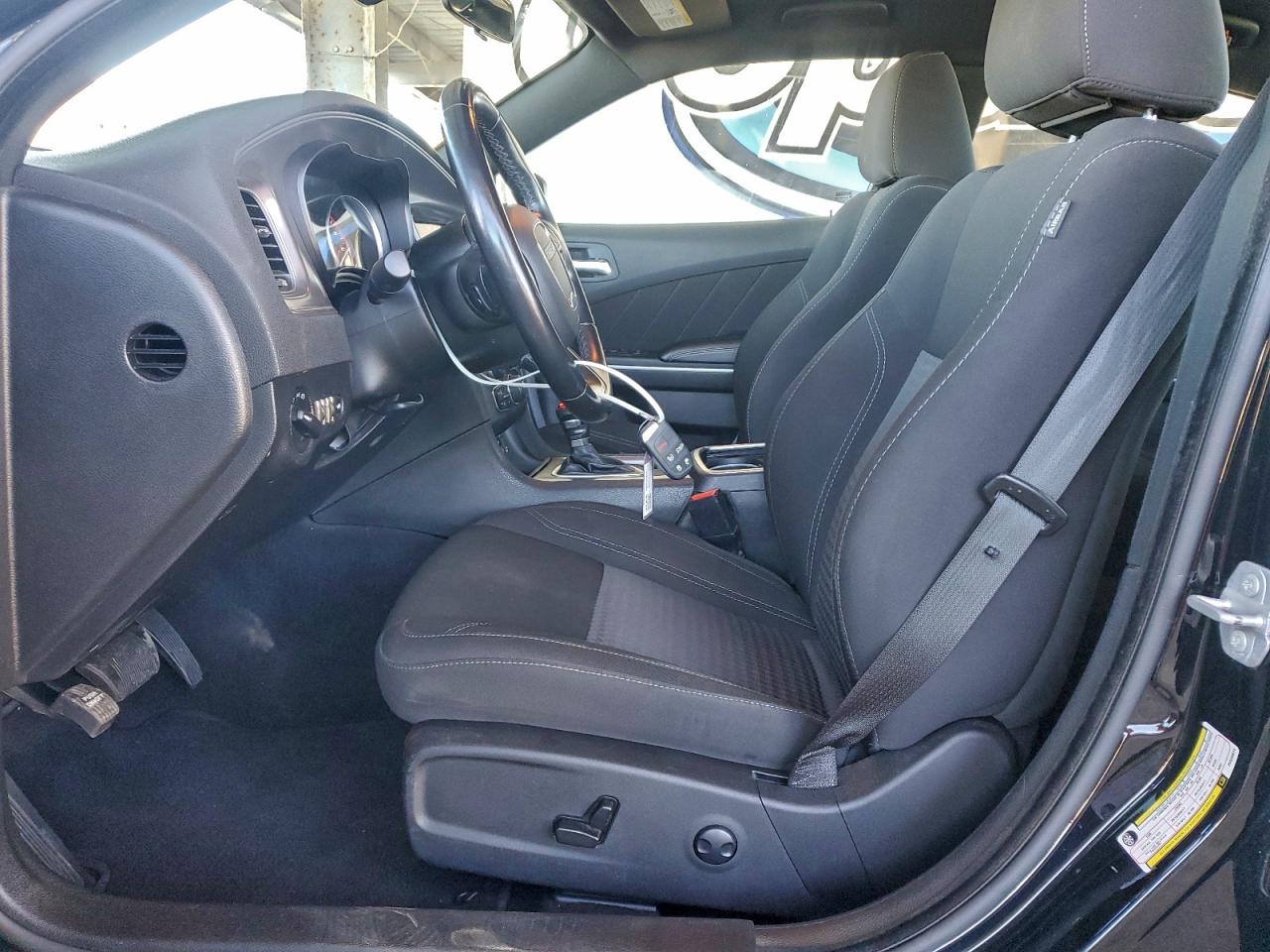 Dodge Charger Sxt Image 4