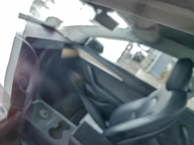 Tesla Model 3 Image 9