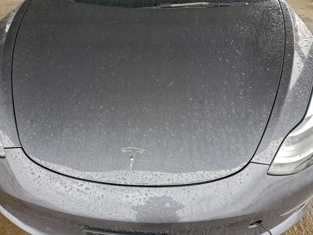Tesla Model 3 Image 12