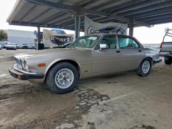  Salvage Jaguar Xj6