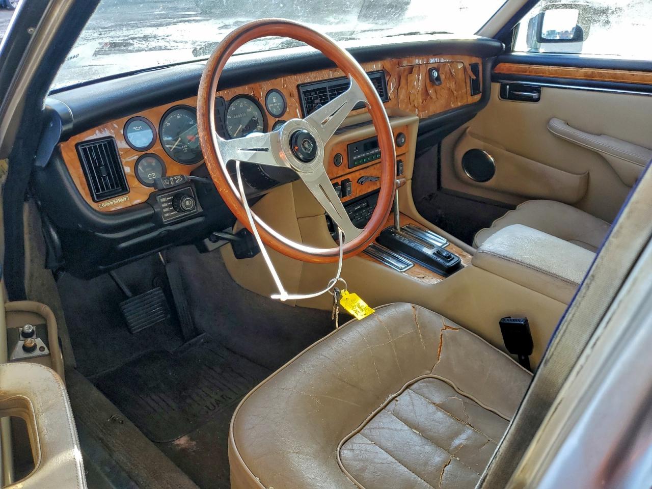 Jaguar Xj6 Vanden Plas Image 5