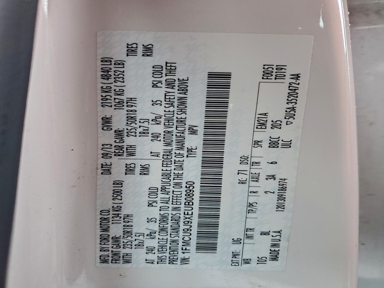 Ford Escape Titanium Image 12