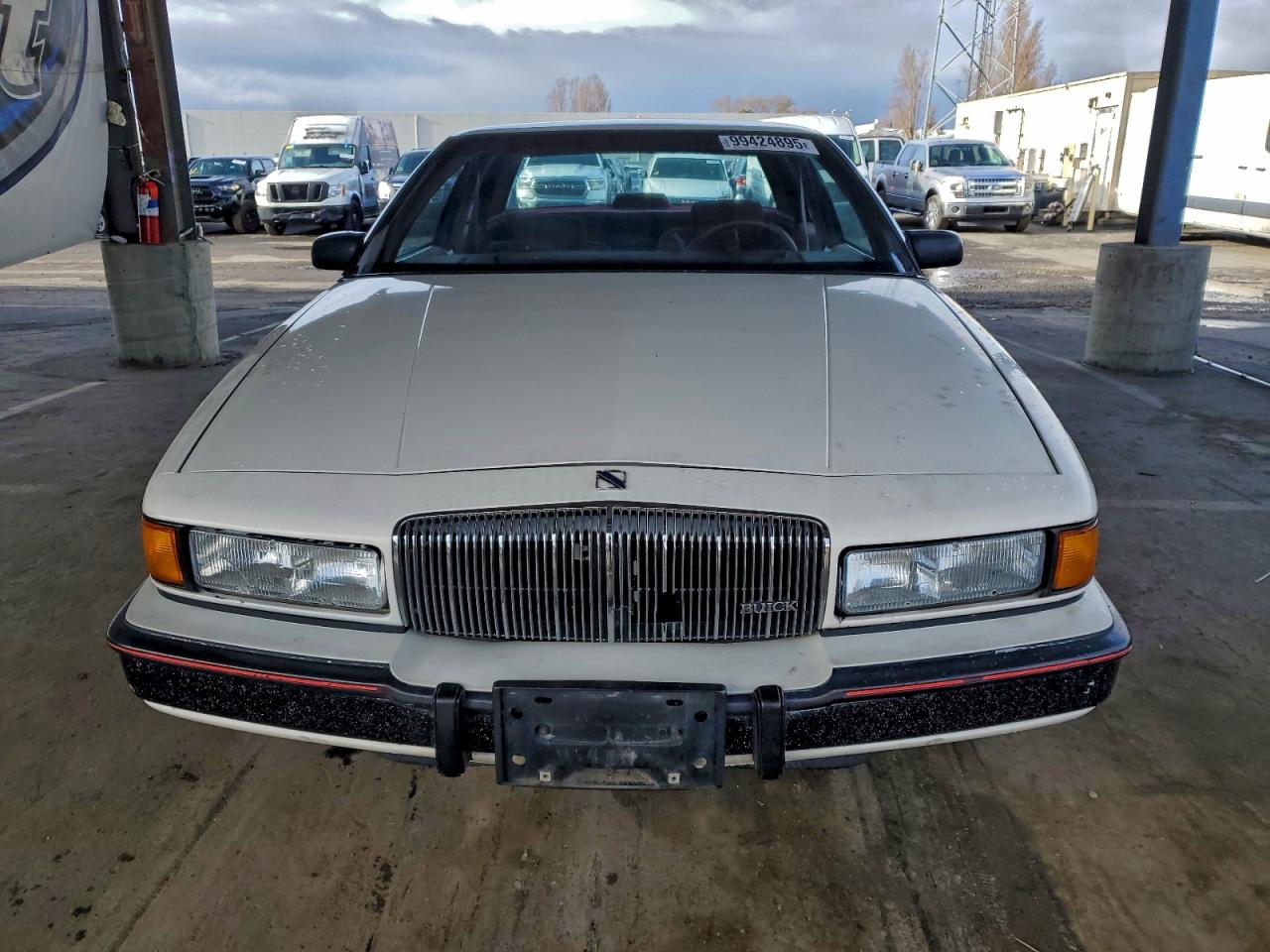 Buick Regal Limited Image 10