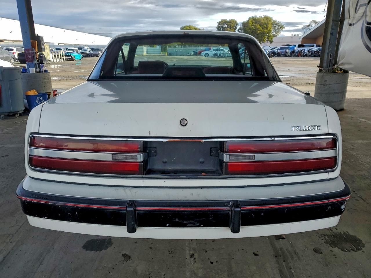 Buick Regal Limited Image 12